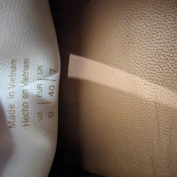 Aldo neutral cream, tan gray   snakeskin loafers Size 9 - Picture 12 of 12